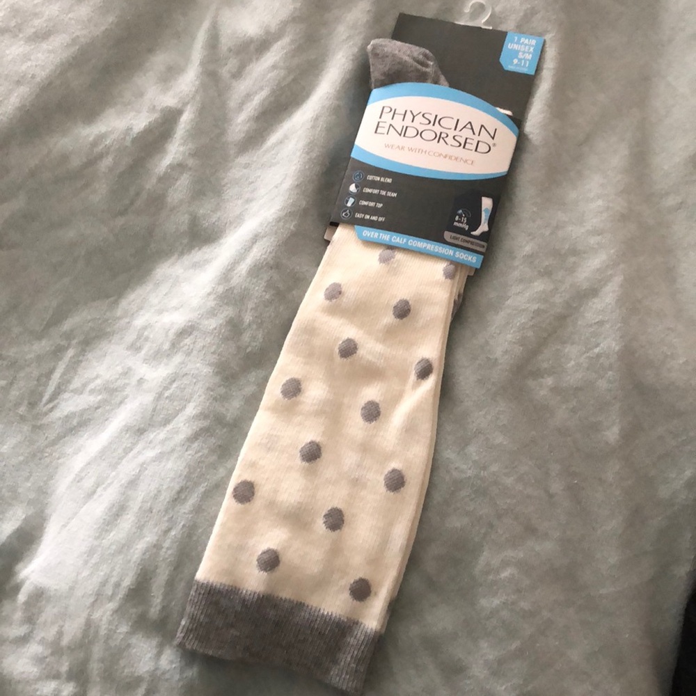 NWT polka dot compression socks